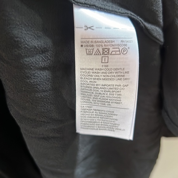 Banana republic flutter sleeve blouse - Picture 5 of 6